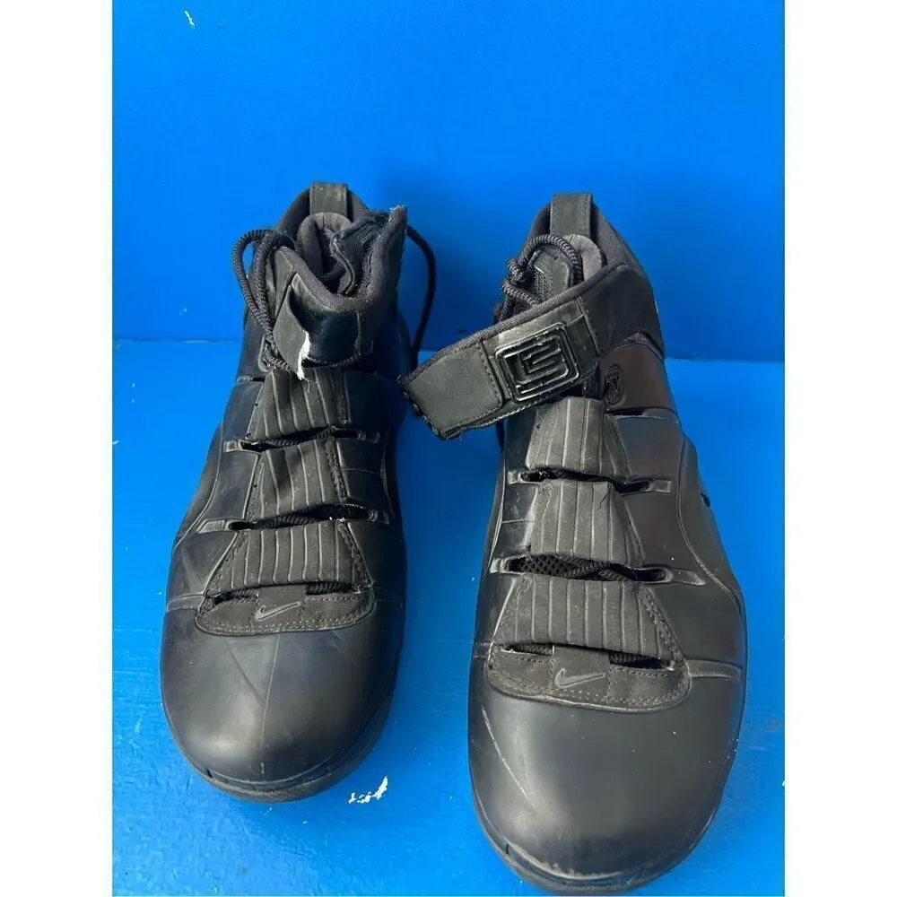 Nike Zoom LeBron 4 ‘East Coast Blackout’ (2006) 314647-001 Size 9